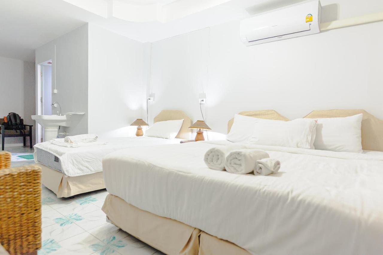 High5 Guesthouse Pattaya Luaran gambar
