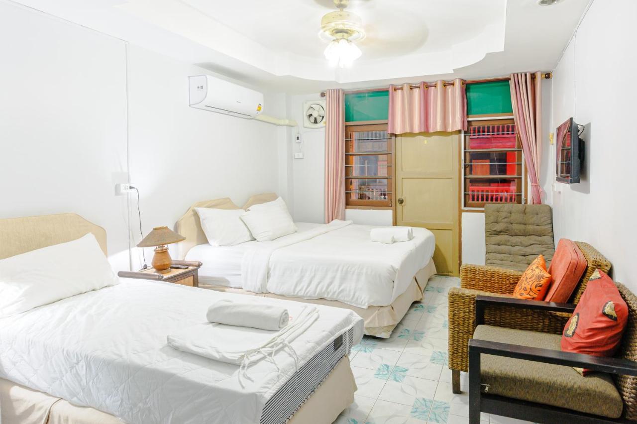 High5 Guesthouse Pattaya Luaran gambar