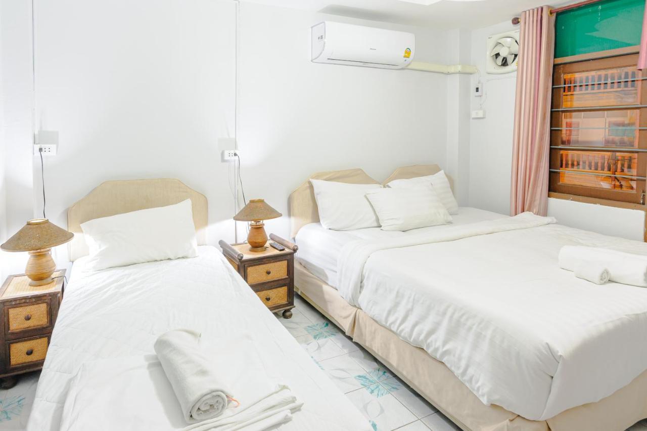 High5 Guesthouse Pattaya Luaran gambar