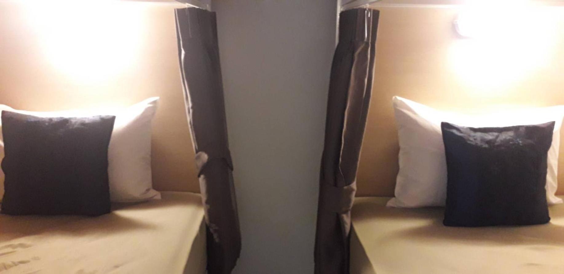 High5 Guesthouse Pattaya Luaran gambar